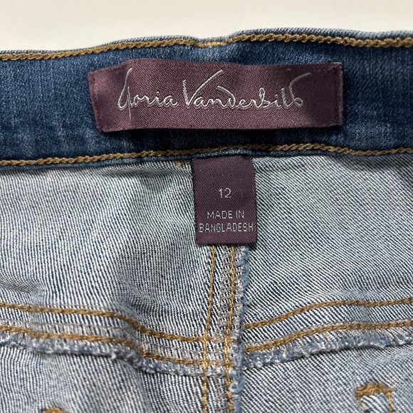Gloria Vanderbilt boot cut jeans - Picture 5 of 9